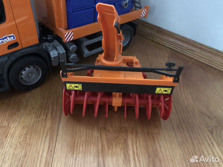 Снегоочистительная машина bruder мерседес брудер