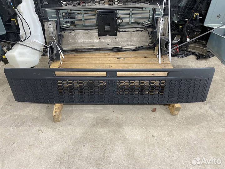 Решетка капота Volvo FH5 78650523