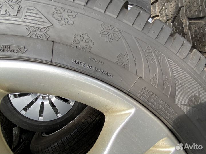 Dunlop SP Winter Sport 4D 235/50 R18 97V