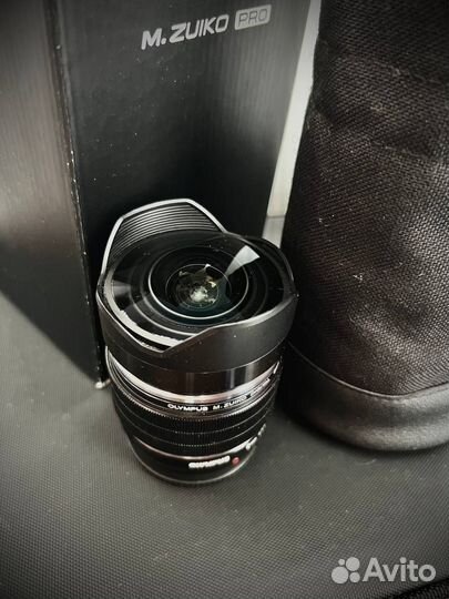 Объектив olympus zuiko digital ED 8mm f/1.8 PRO