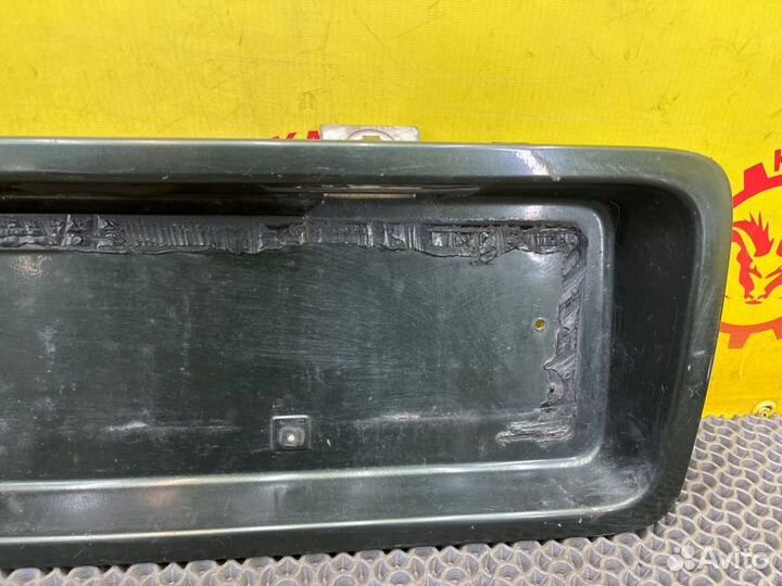 Накладка крышки багажника Jeep Grand Cherokee ZJ