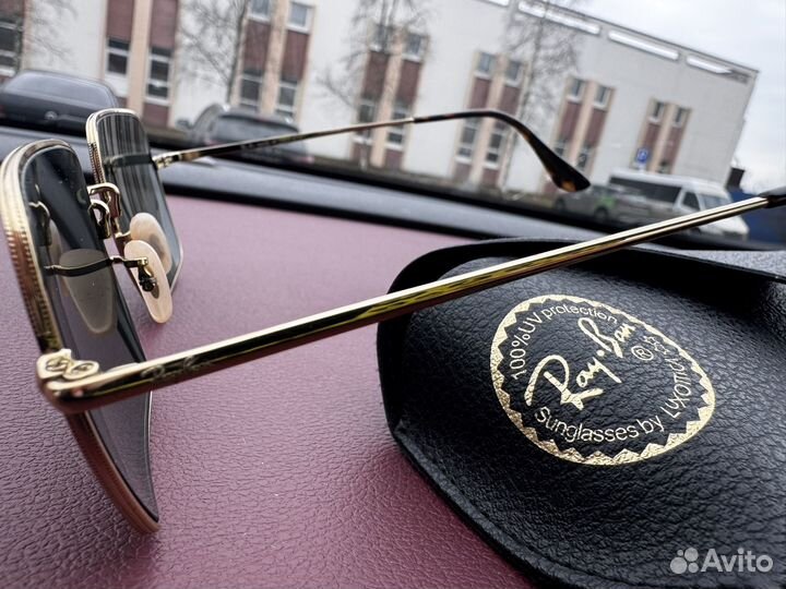 Солнцезащитные очки ray ban