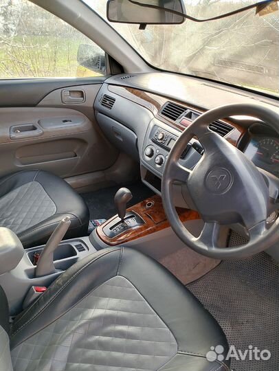 Mitsubishi Lancer Cedia 1.5 CVT, 2000, 200 000 км