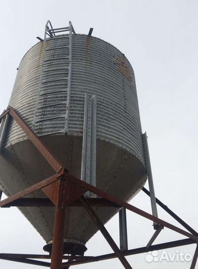 Бункер для опилок