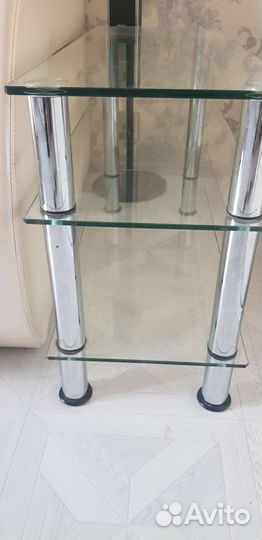 Стеклянная тумба под тв