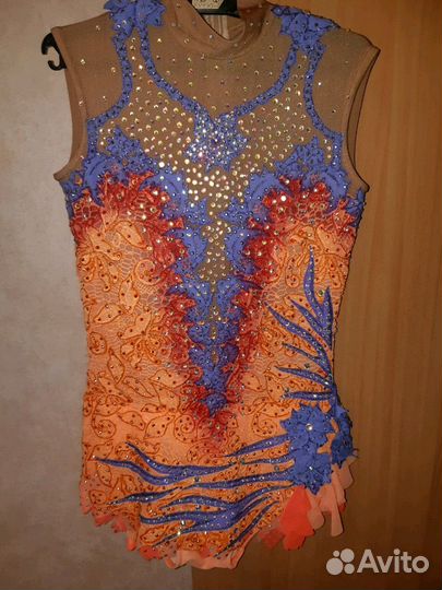 Купальник для худ.гимнастики без рукавов,одели 3 р