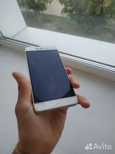 Xiaomi Redmi 4, 2/16 ГБ