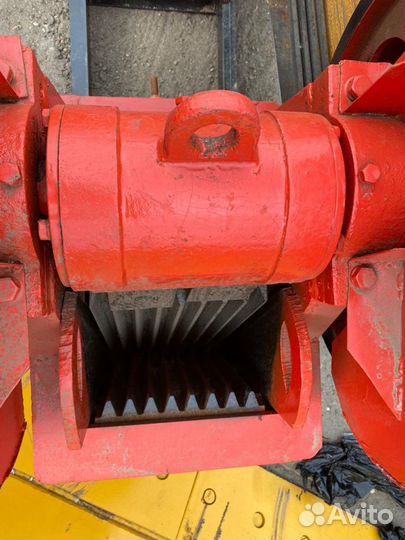 Щековая дробилка ре 150х250