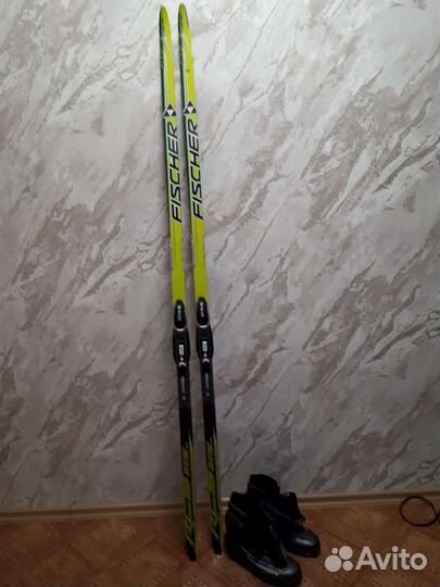 Беговые лыжи