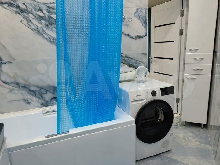 Апартаменты-студия, 100 м², 1/2 эт.