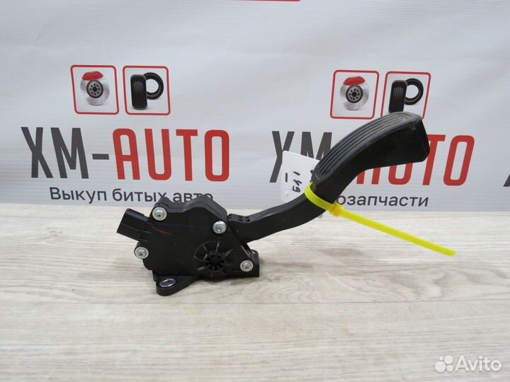 Педаль газа Toyota Camry 50