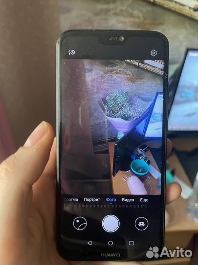 Телефон Huawei p20 lite