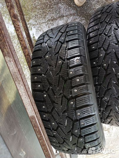 Зимняя резина 215/60R 17