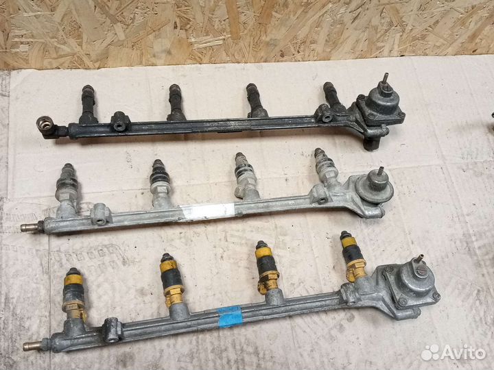 Топливная рампа с форсунками Газель 406 мотор