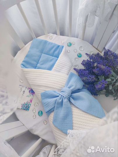 Вязаный конверт на выписку с муслином новый