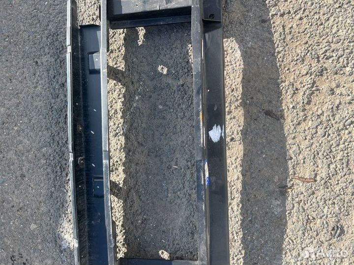 Рамка радиатора LADA 2121