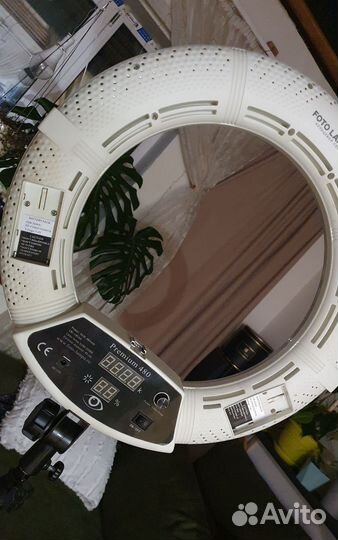 Профессиональная кольцевая лампа