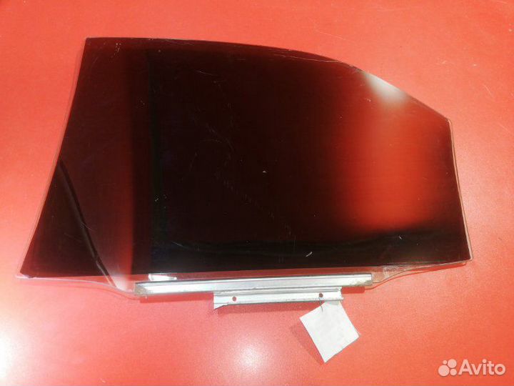 Стекло двери заднее правое Toyota Camry ACV30