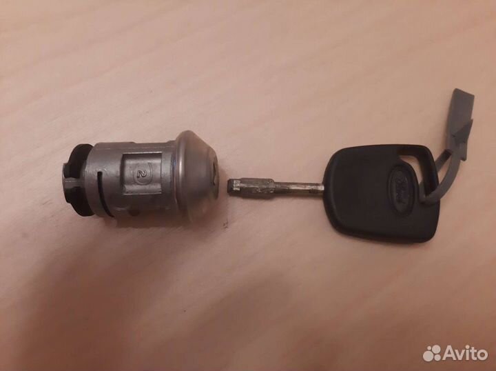 Замок зажигания форд ezk2b