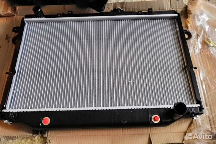 Радиатор Mitsubishi (Митсубиси)