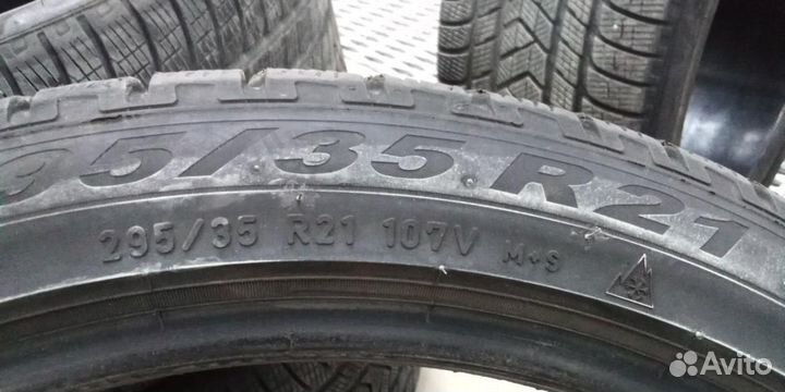 Pirelli Scorpion Winter 295/35 R21 и 315/30 R22 107V