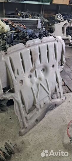 Алюминевая защита моторного отсека бмв ф10