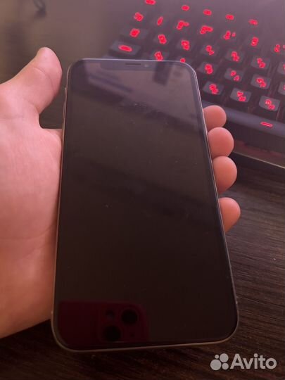 Телефон iPhone iPhone x белый