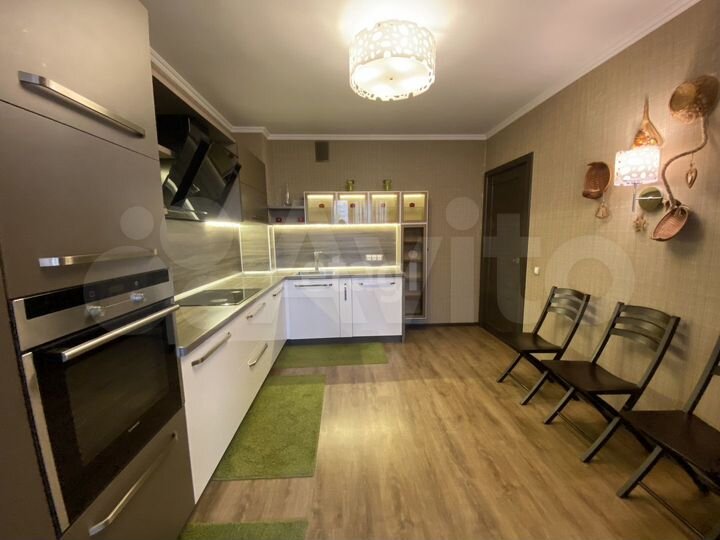 3-к. квартира, 84 м², 4/11 эт.