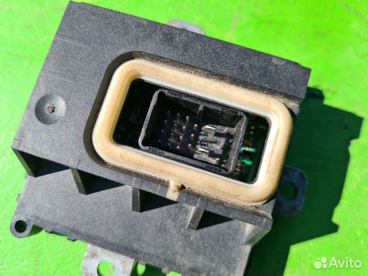 Блок управления фарой Volvo XC70