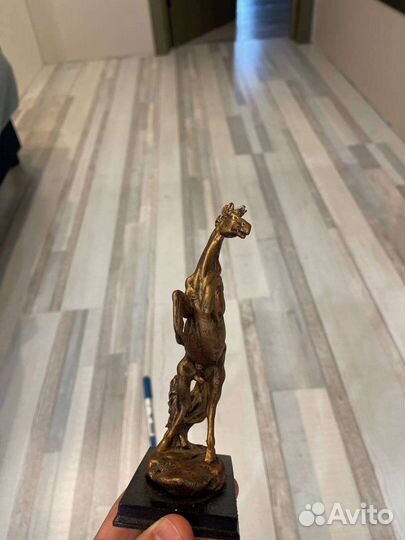 Статуэтка/фигурка конь