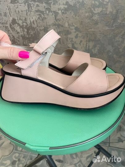 Босоножки женские 37 размер