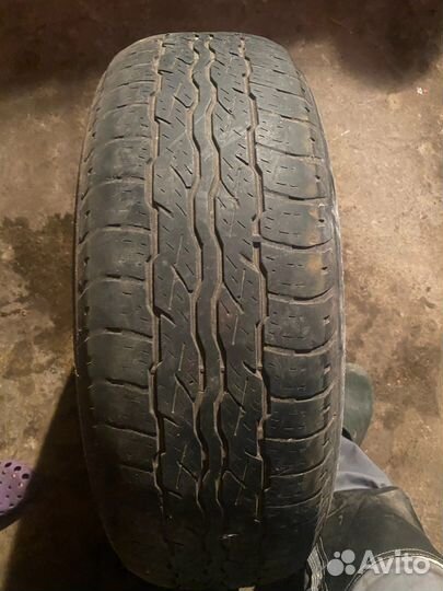 Bridgestone Dueler H/T 687 225/65 R17