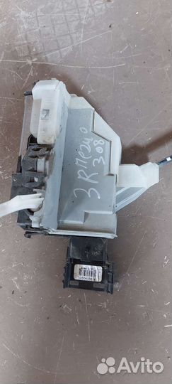 Замок двери задний правый Peugeot 308