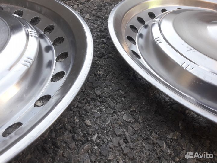 Газ 24 31029 волга колпаки и другие запчасти