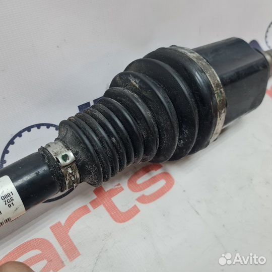 Привод передний правый Mercedes-Benz C-Class W205