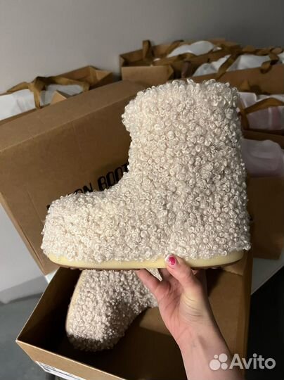 Moon boot барашек