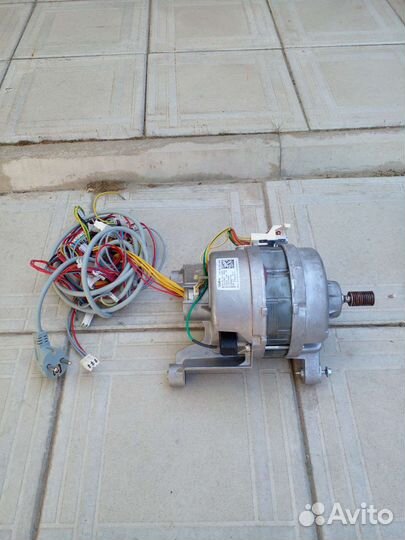 Эл. Мотор на стир. Машину. электролюкс