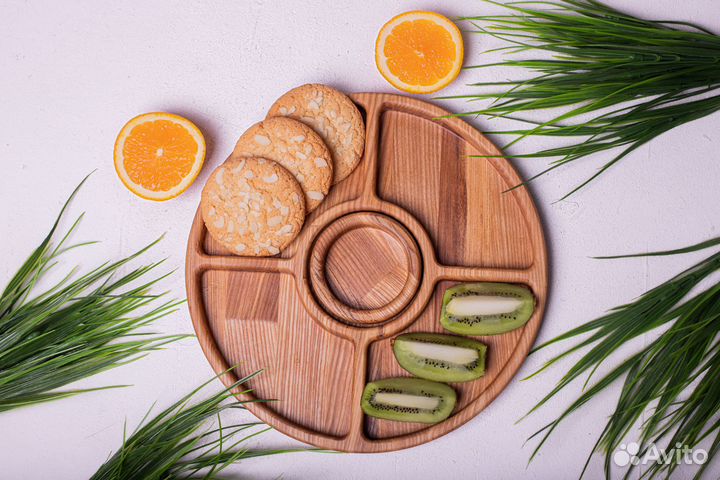 Менажница деревянная с соусницей