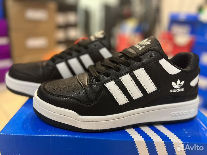 Кроссовки мужские adidas