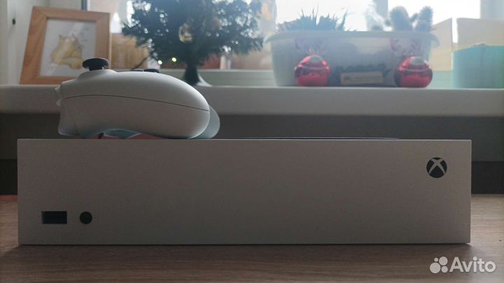 Xbox Series S + гарантия + геймпасс (в описании)