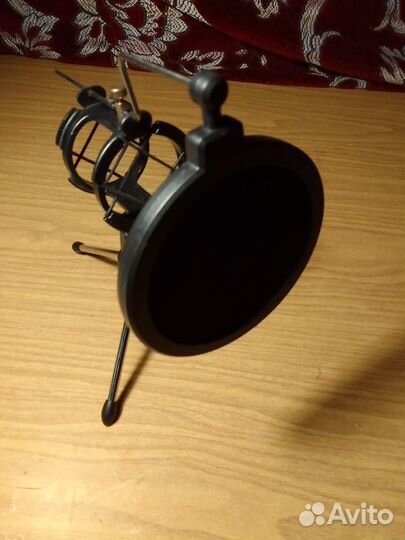 Микрофонный держатель с поп фильтром