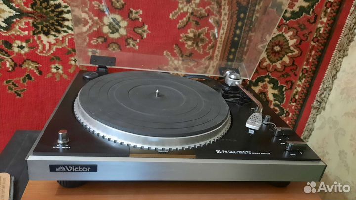 Виниловый проигрыватель victor f4 + шелл