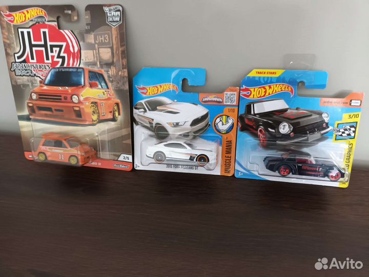 Hot Wheels машинки