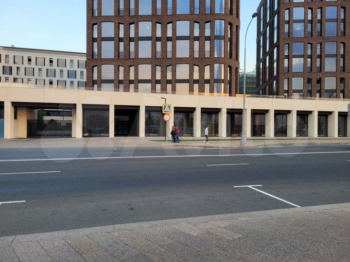 Сдам торговое помещение, 247 м²