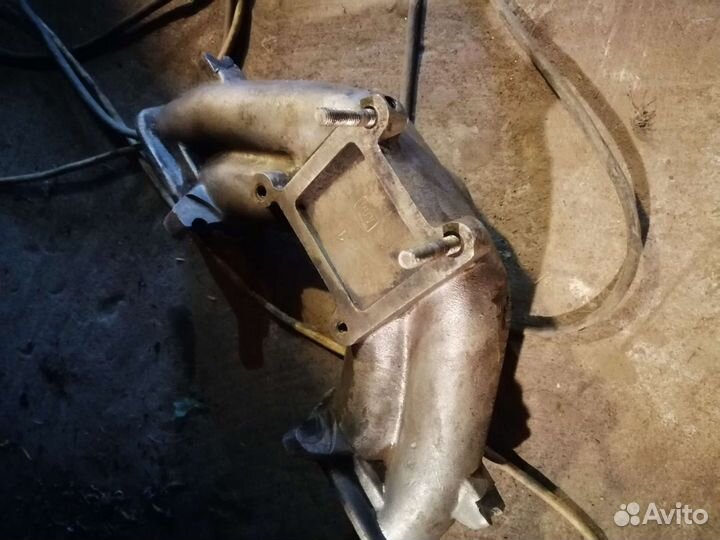 Впускной коллектор газ 24