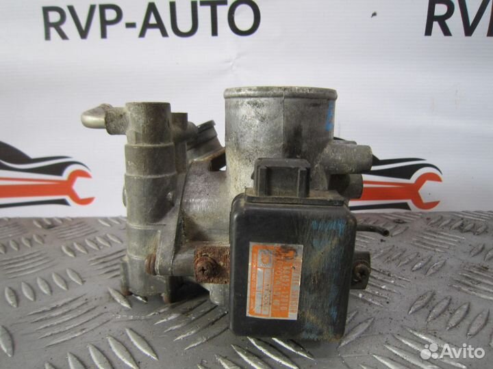 Дроссельная заслонка Toyota Corolla E10 1.6