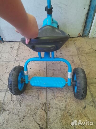 Детский 3х колесный велосипед бу