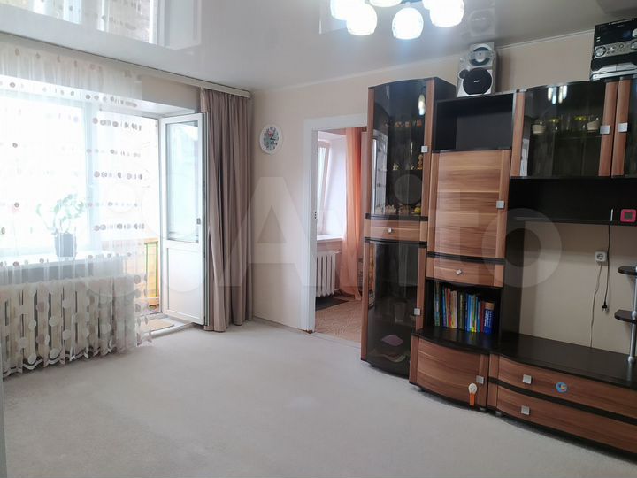 2-к. квартира, 45 м², 4/4 эт.