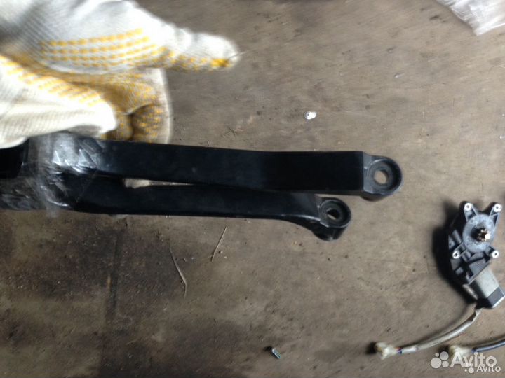 Поводок дворника чери тигго