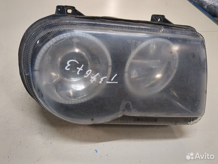 Фара (передняя) Chrysler 300C, 2007